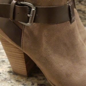 Carlos Santana Suede Heels